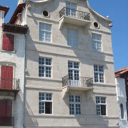Bi Aizpak Apartment
