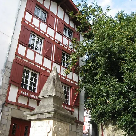 Bi Aizpak